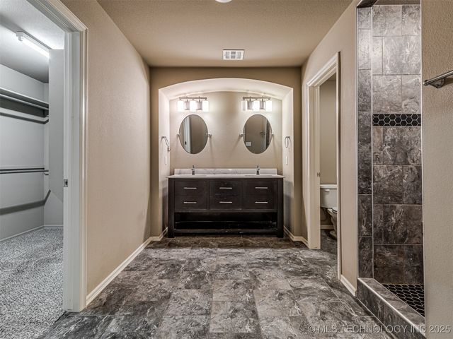 2601 W Albuquerque Street, Broken Arrow, OK 74011