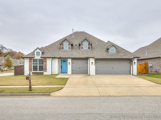 2601 W Albuquerque Street, Broken Arrow, OK 74011