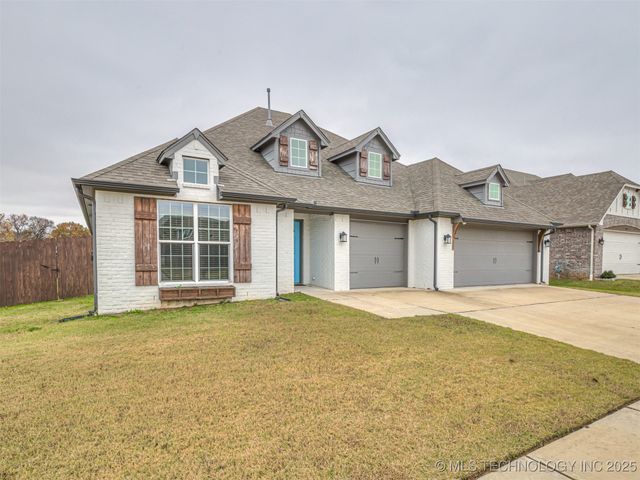 2601 W Albuquerque Street, Broken Arrow, OK 74011