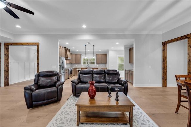 3590 Crockett Pointe # Pointe # JF-307, Jasper, TN 37347