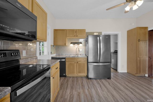 6571 S Wine Street, Owensburg, IN 47453