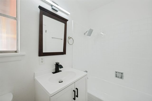 2209 Hackberry Drive, Arlington, TX 76013