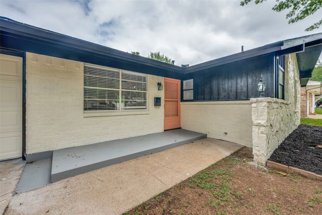 2209 Hackberry Drive, Arlington, TX 76013