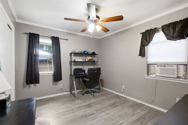 1010 Denton Drive, Euless, TX 76039