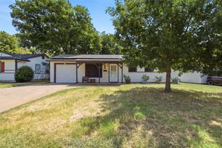 1010 Denton Drive, Euless, TX 76039