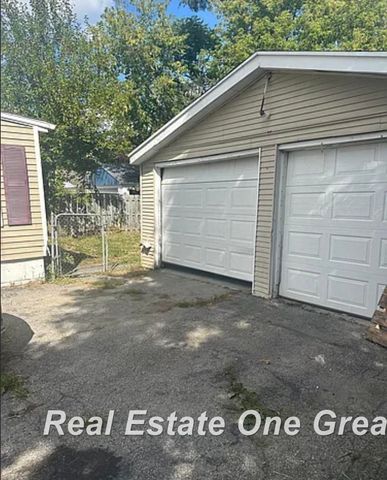 2134 N Charles Street, Saginaw, MI 48602