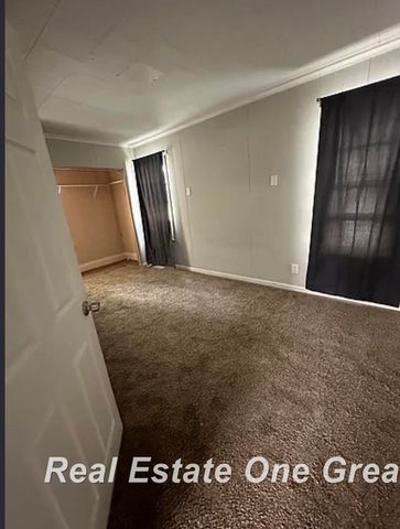 2134 N Charles Street, Saginaw, MI 48602