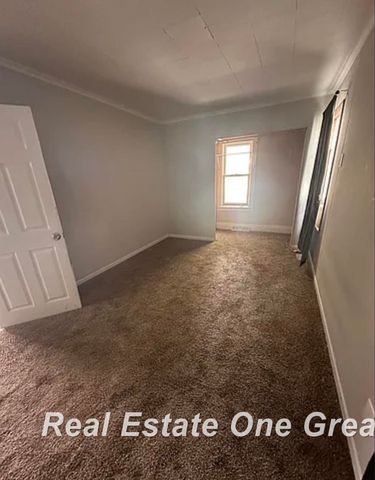 2134 N Charles Street, Saginaw, MI 48602