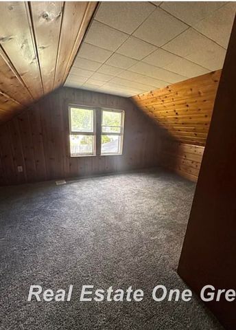 2134 N Charles Street, Saginaw, MI 48602