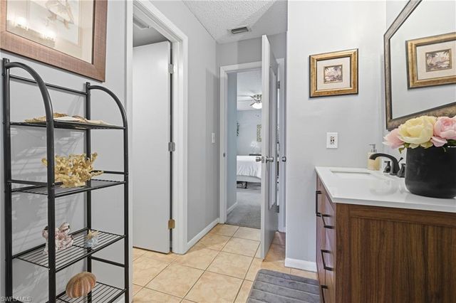 4616 SE 6TH AVE # 104, Cape Coral, FL 33904