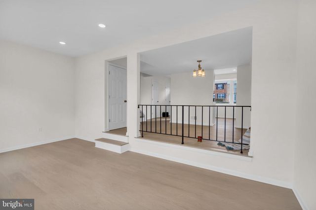 26 TIMBER ROCK RD, Gaithersburg, MD 20878