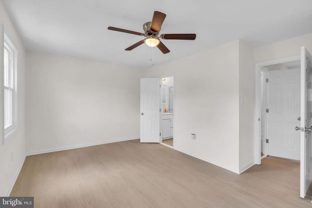 26 TIMBER ROCK RD, Gaithersburg, MD 20878