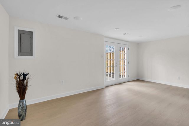 26 TIMBER ROCK RD, Gaithersburg, MD 20878