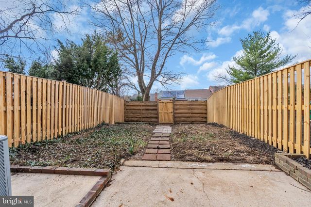 26 TIMBER ROCK RD, Gaithersburg, MD 20878