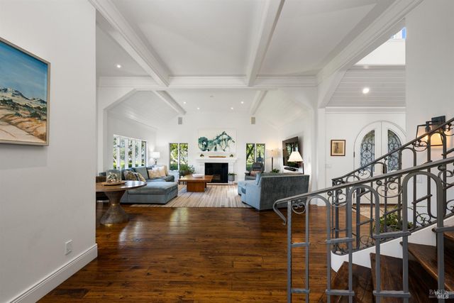 4395 Pine Flat Rd, Healdsburg, CA 95448