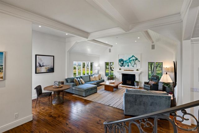 4395 Pine Flat Rd, Healdsburg, CA 95448