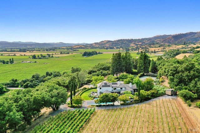 4395 Pine Flat Rd, Healdsburg, CA 95448