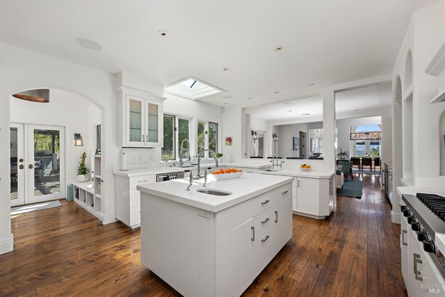 4395 Pine Flat Rd, Healdsburg, CA 95448