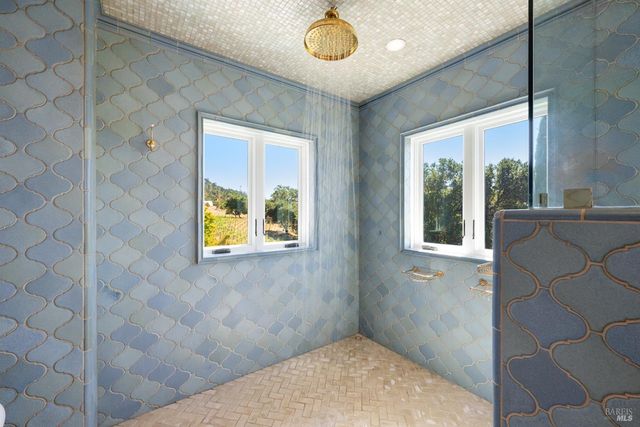 4395 Pine Flat Rd, Healdsburg, CA 95448