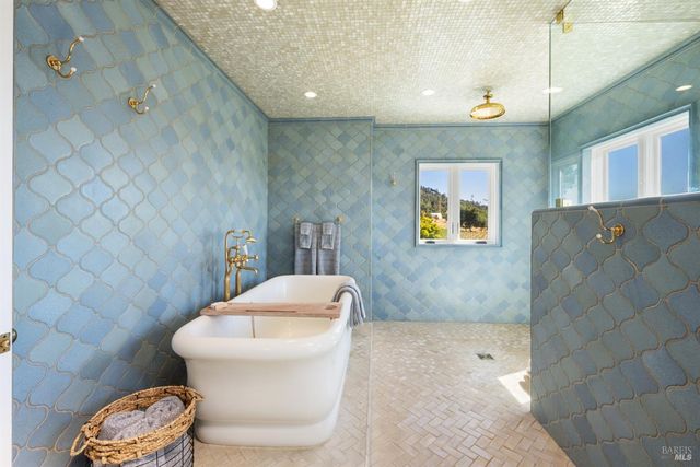 4395 Pine Flat Rd, Healdsburg, CA 95448