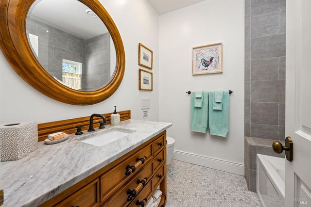 4395 Pine Flat Rd, Healdsburg, CA 95448