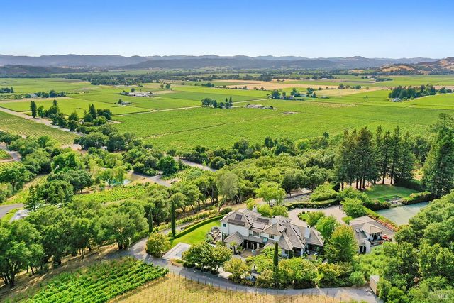4395 Pine Flat Rd, Healdsburg, CA 95448