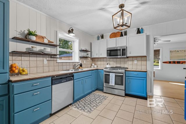 5328 Pensacola Avenue, Orange Beach, AL 36561