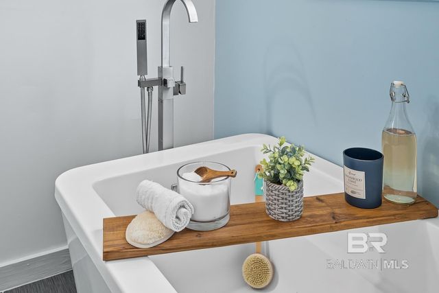 5328 Pensacola Avenue, Orange Beach, AL 36561