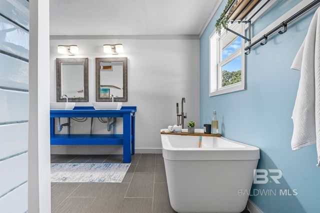 5328 Pensacola Avenue, Orange Beach, AL 36561