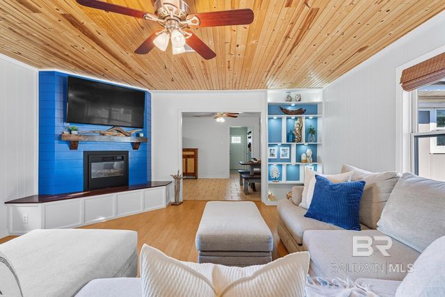 5328 Pensacola Avenue, Orange Beach, AL 36561