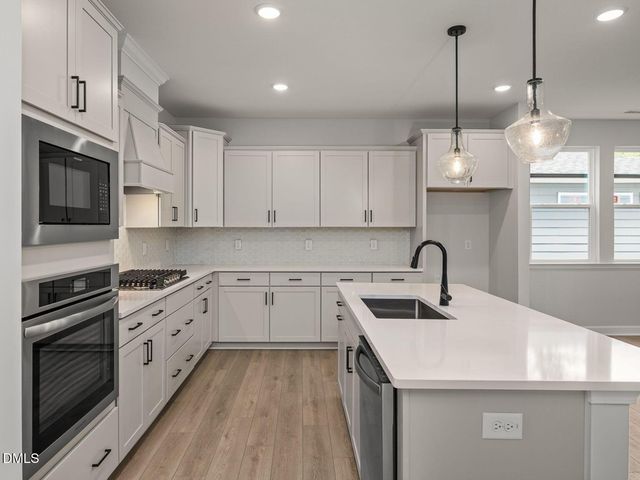 712 Dragonfly Pond Way, Wake Forest, NC 27587
