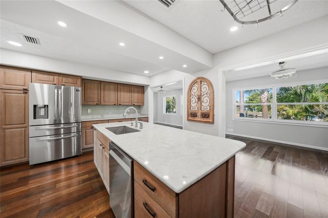 104 FREE COURT SE, Port Charlotte, FL 33952