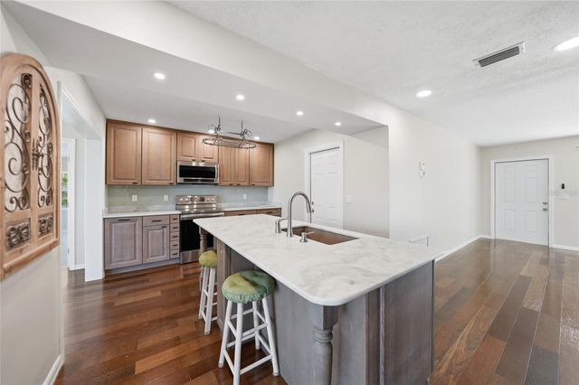 104 FREE COURT SE, Port Charlotte, FL 33952