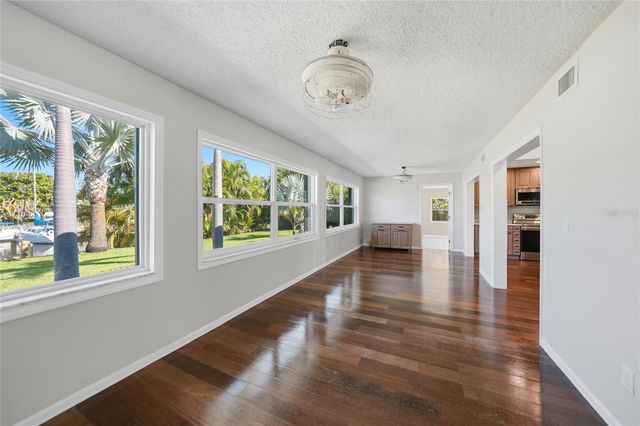 104 FREE COURT SE, Port Charlotte, FL 33952