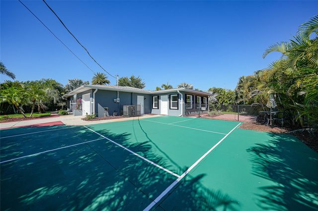 104 FREE COURT SE, Port Charlotte, FL 33952