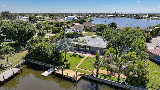 104 FREE COURT SE, Port Charlotte, FL 33952