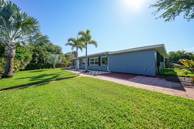 104 FREE COURT SE, Port Charlotte, FL 33952