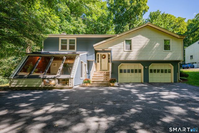 805 Neipsic Road, Glastonbury, CT 06033