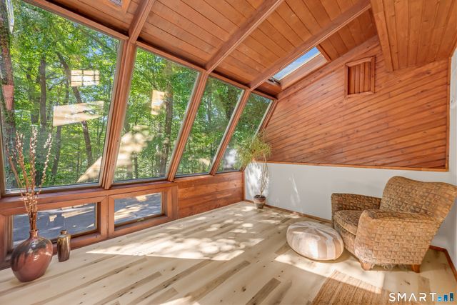 805 Neipsic Road, Glastonbury, CT 06033