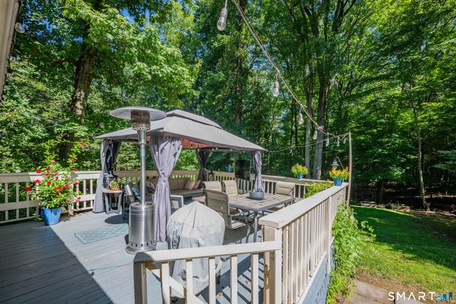 805 Neipsic Road, Glastonbury, CT 06033
