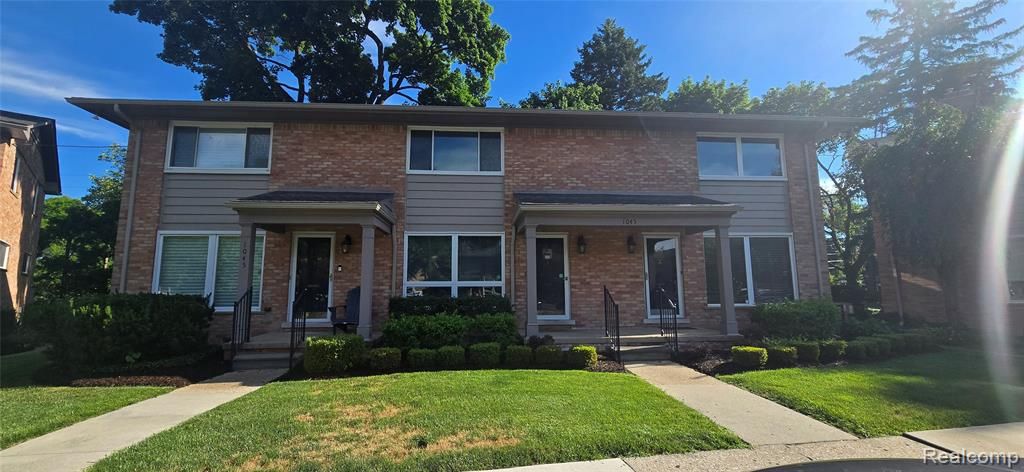 1045 N Old Woodward Avenue 2, Birmingham, MI 48009