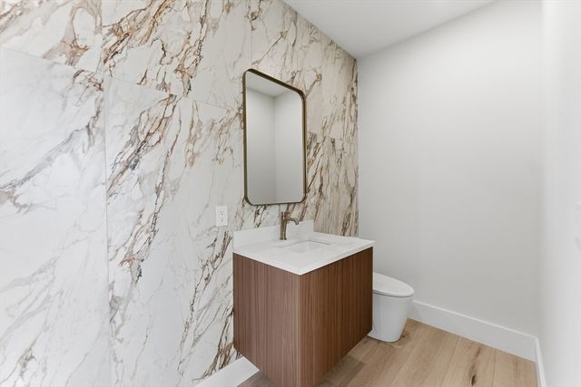 17 Holmes Street PH1, Quincy, MA 02171