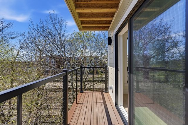 17 Holmes Street PH1, Quincy, MA 02171