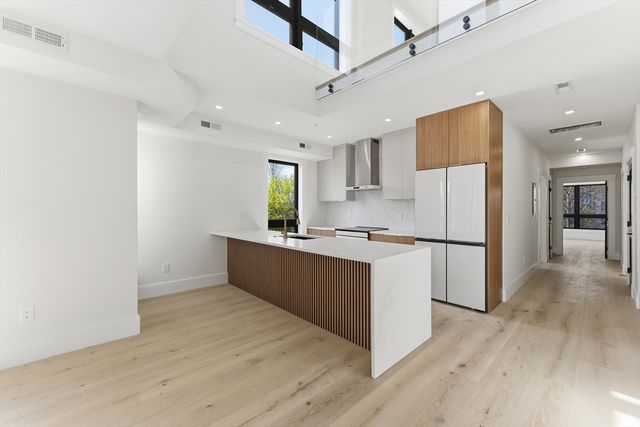 17 Holmes Street PH1, Quincy, MA 02171