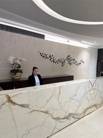 1717 N Bayshore Dr A-2056, Miami, FL 33132