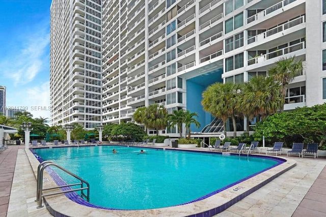 1717 N Bayshore Dr A-2056, Miami, FL 33132