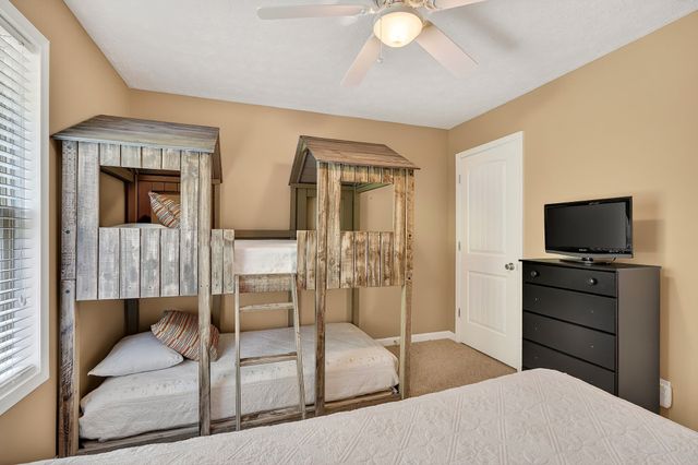 281 November Dr, Smithville, TN 37166