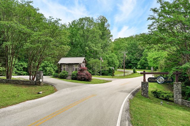 281 November Dr, Smithville, TN 37166