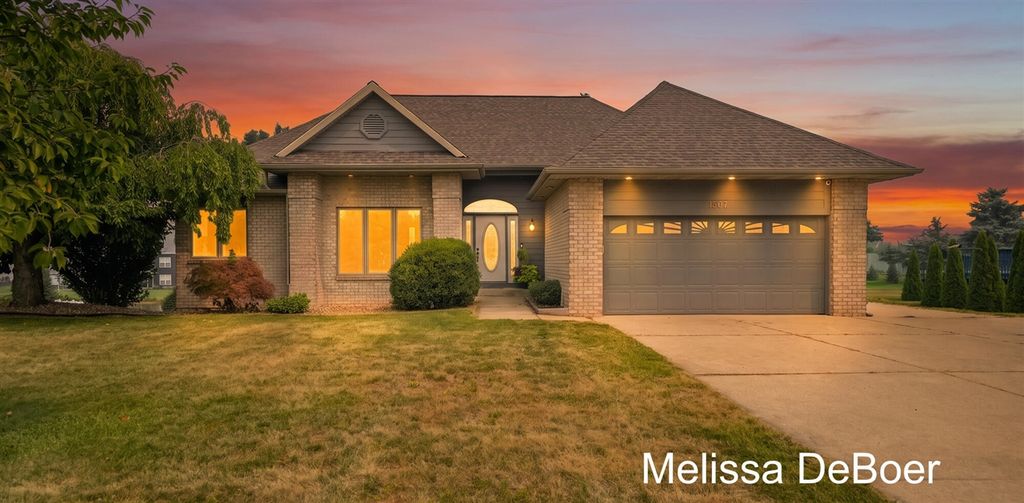 1507 Joseph Lane, Hudsonville, MI 49426