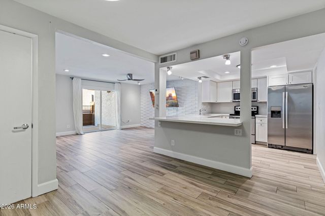 4601 N 73RD Street 7, Scottsdale, AZ 85251